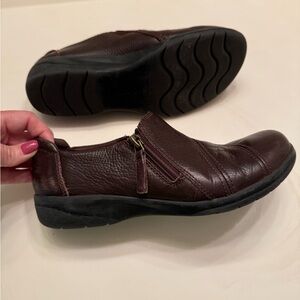 Women’s Brown Leather Clarks - size 8
